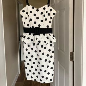 💗 Gorgeous polka dot peplum dress 💗
